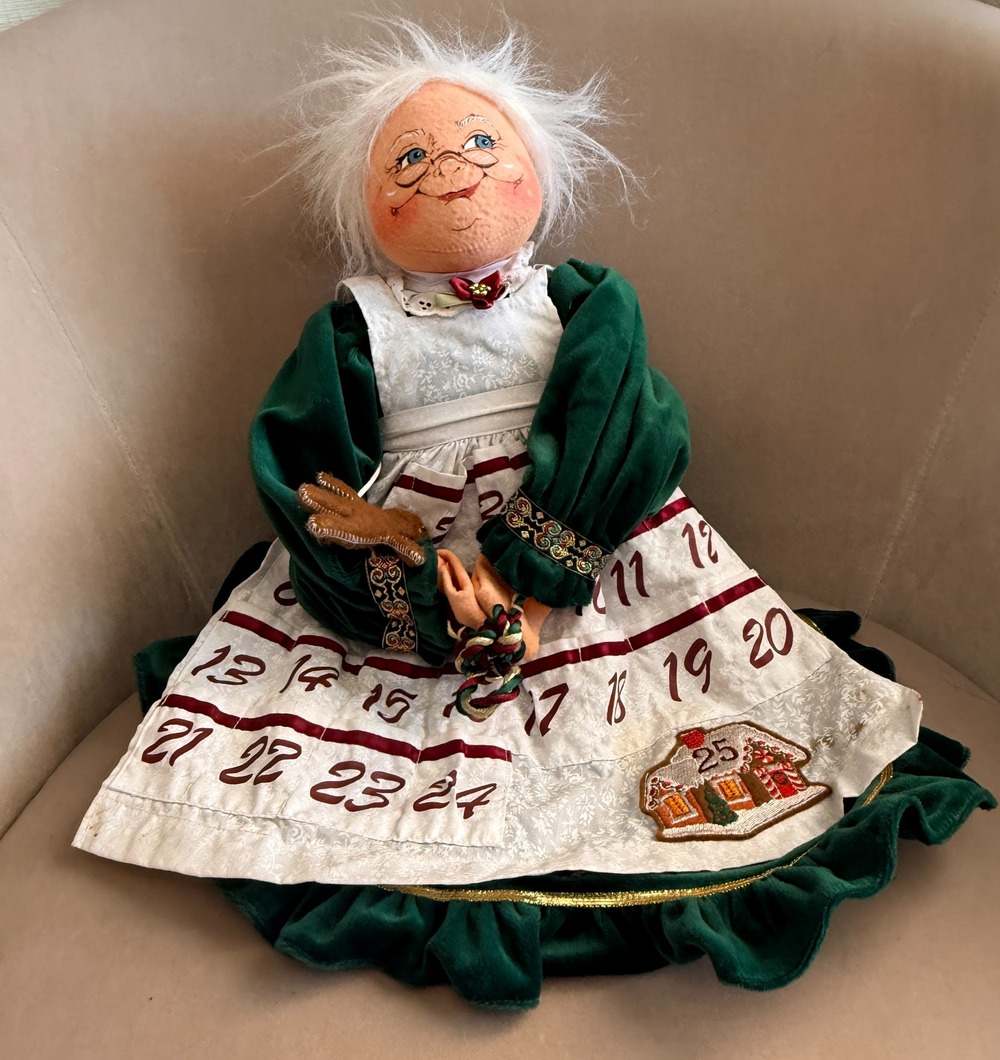 Vintage 2002 Annalee Mrs Santa 32" Advent Countdown Calendar Doll933502 COMPLETE